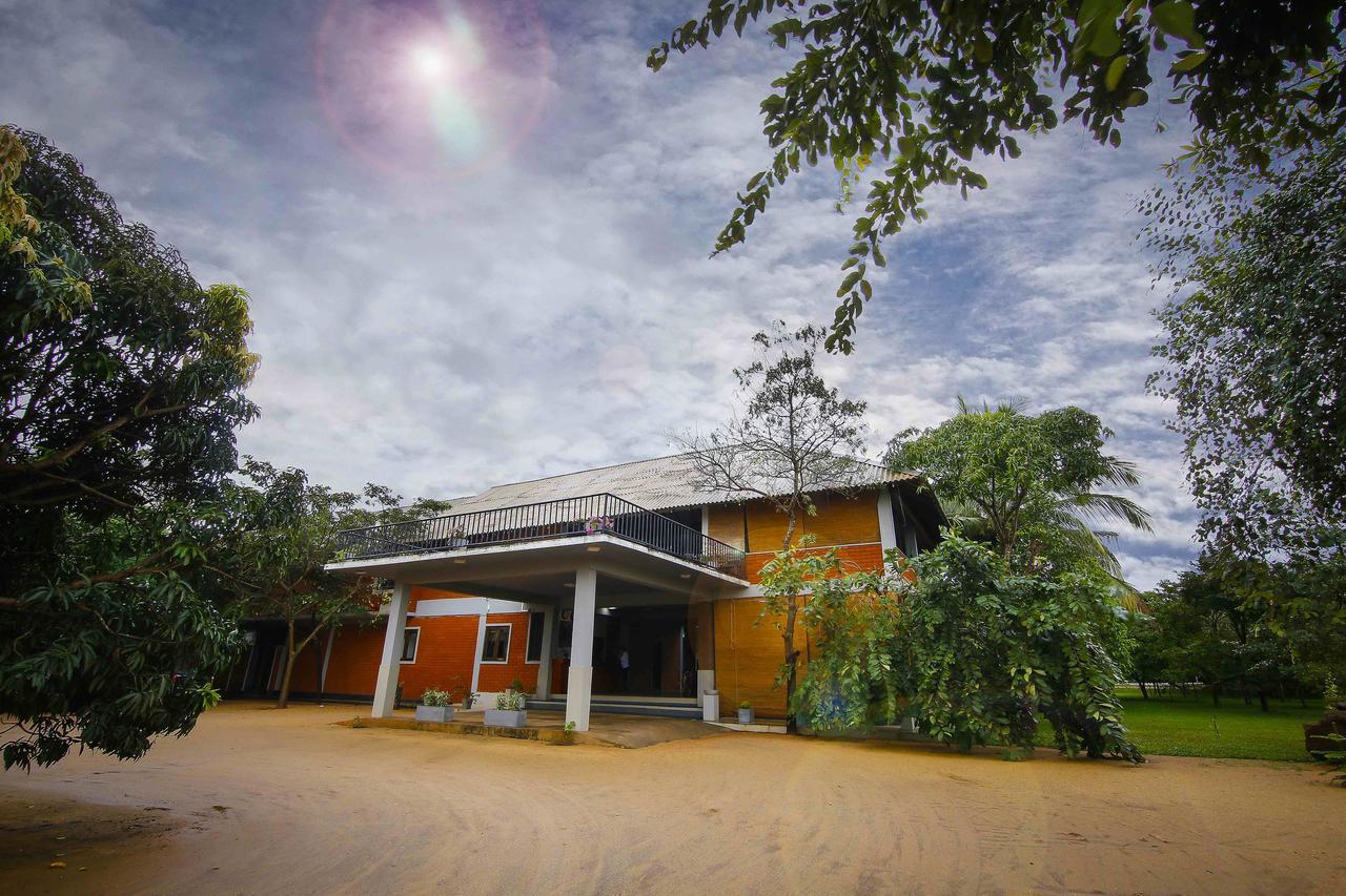 Elephas Resort & Spa Sigiriya Luaran gambar
